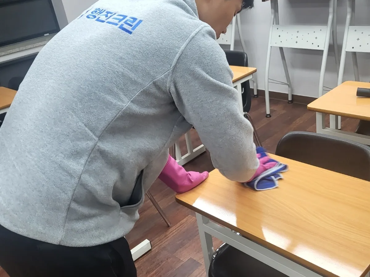 동해시 나안동 유치원 책걸상 교실 위생청소 사례 - 행진크린
